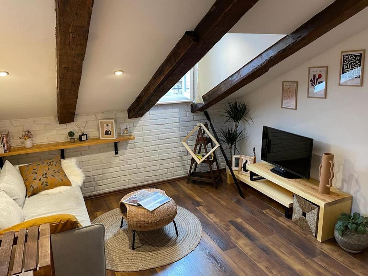 Condo In Town Centre Rijeka Luaran gambar