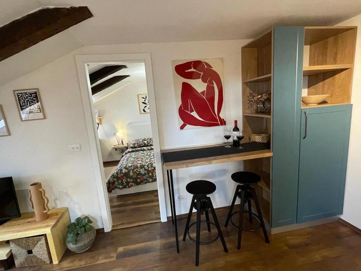 Condo In Town Centre Rijeka Luaran gambar