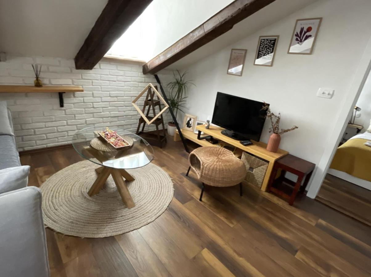 Condo In Town Centre Rijeka Luaran gambar